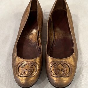 Gucci ballet shoes. Size 7.5